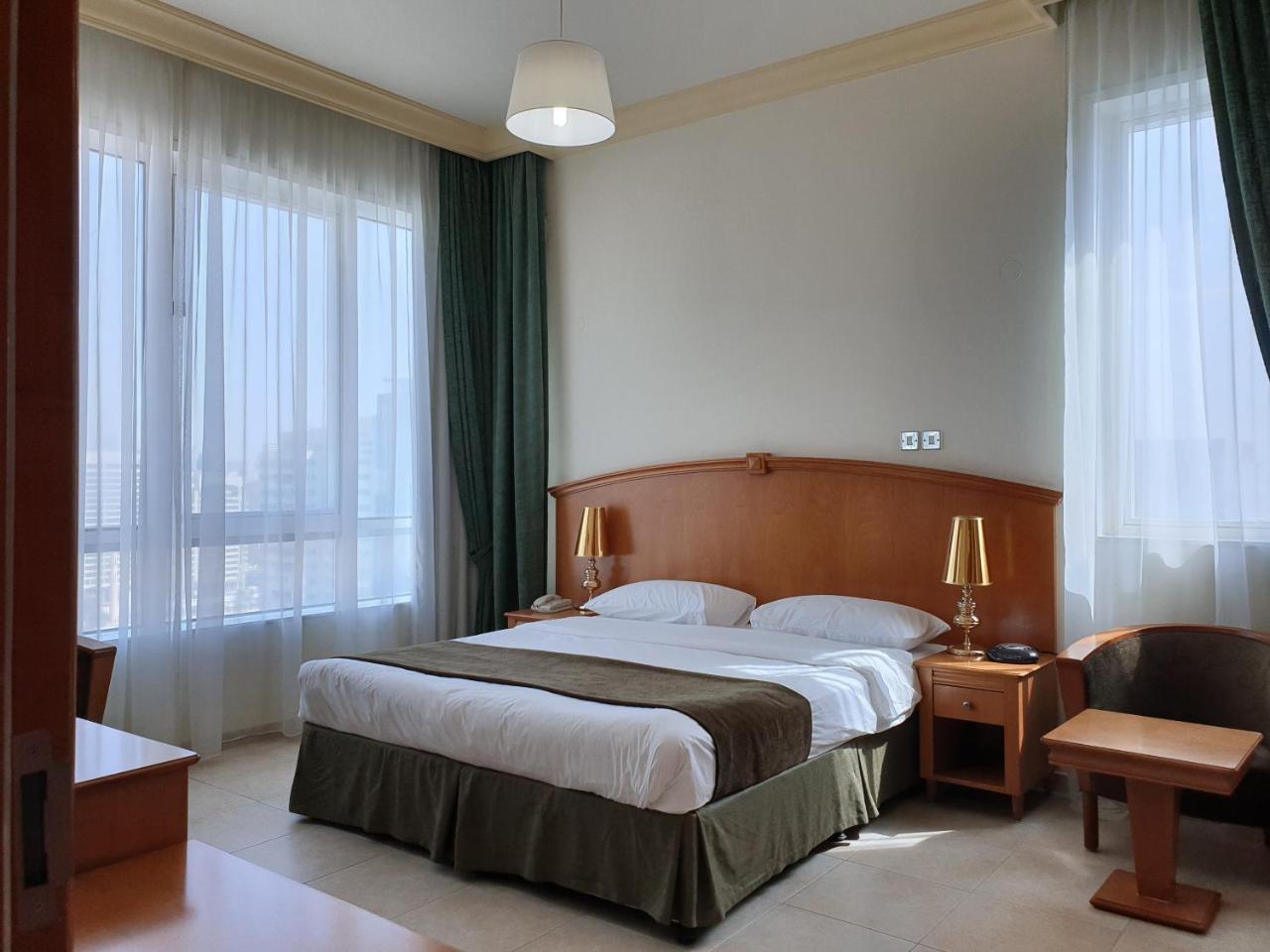 Platinum Hotel Apartments Abu Dhabi Eksteriør billede